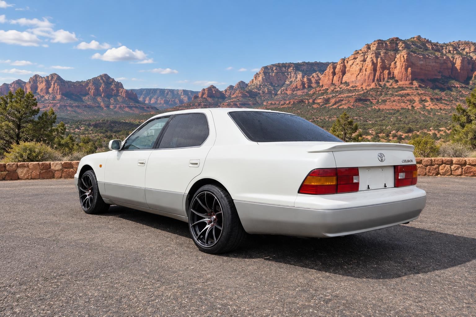 Vehicle photo 3
