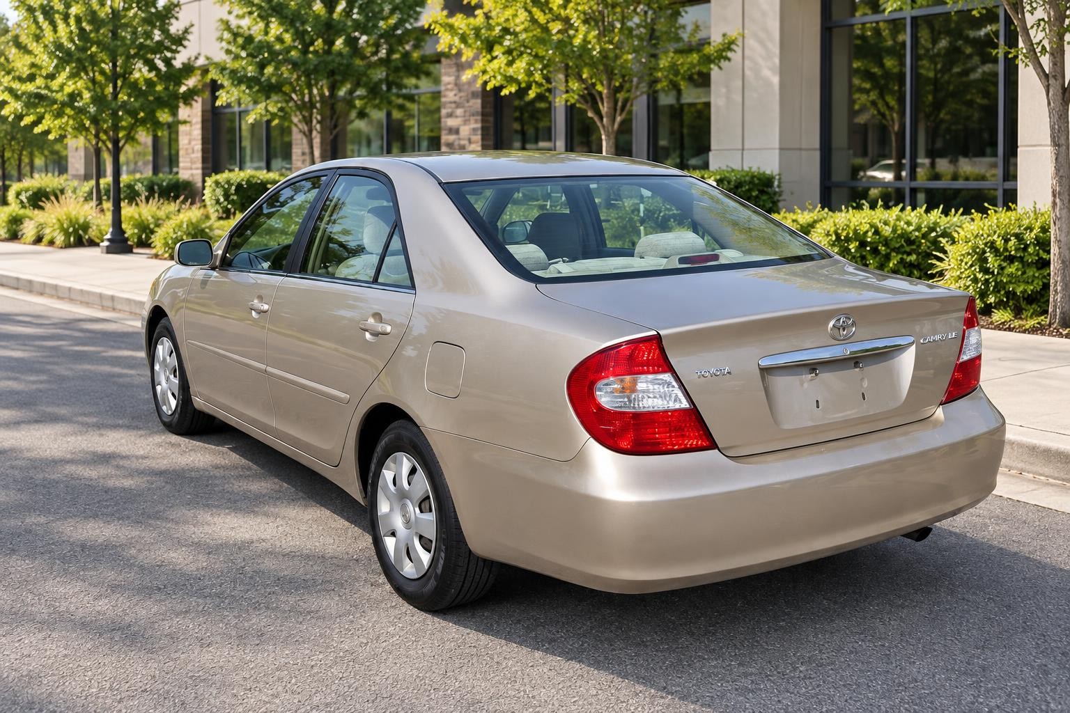 Vehicle photo 3