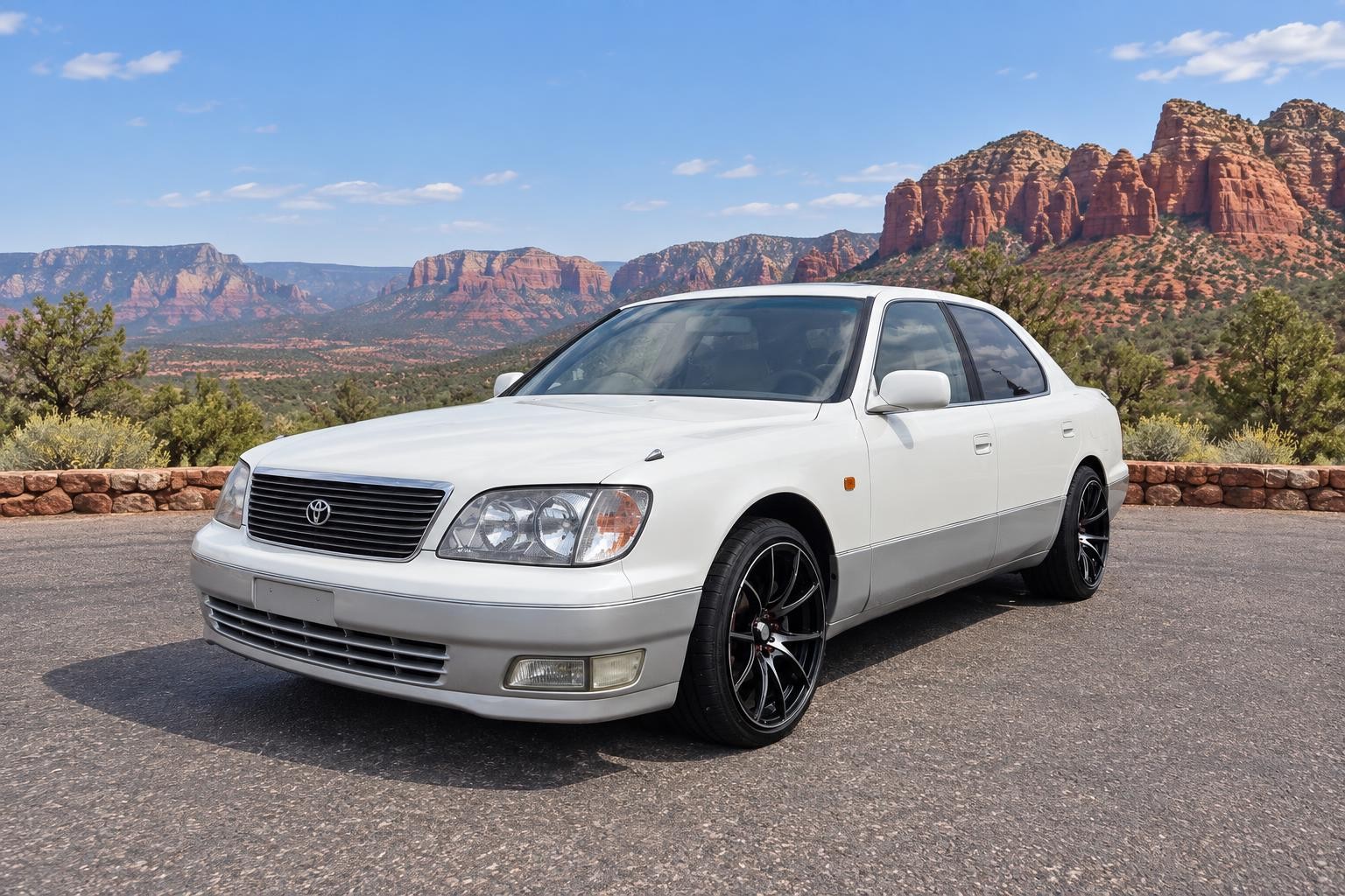 Vehicle photo 2