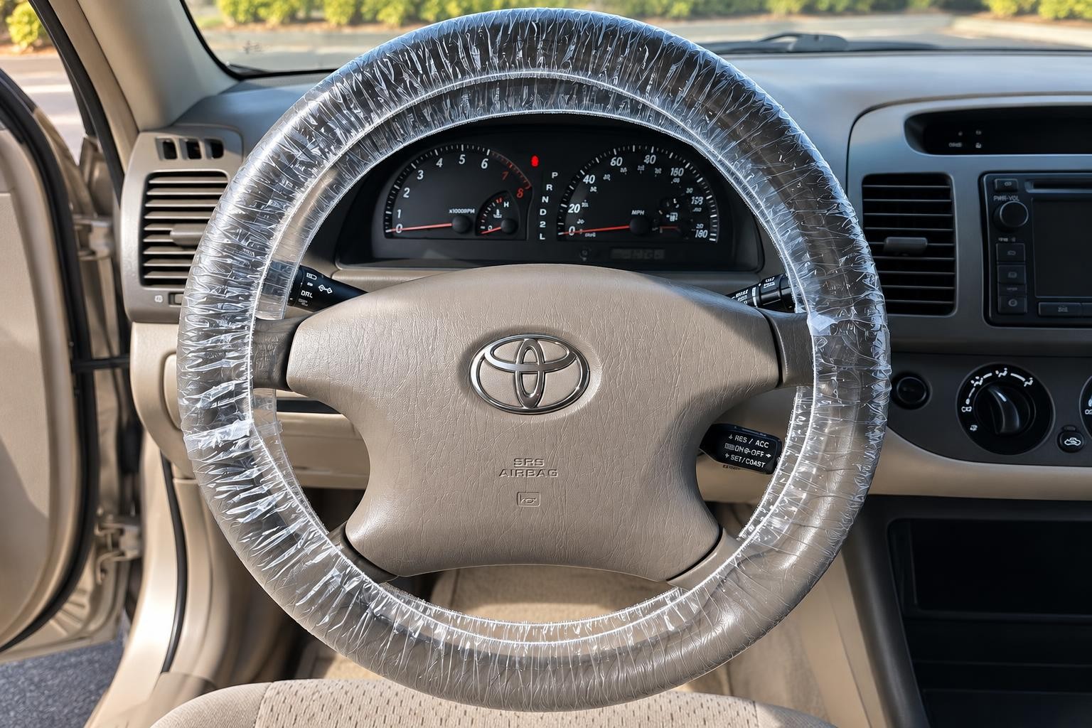 Vehicle photo 15