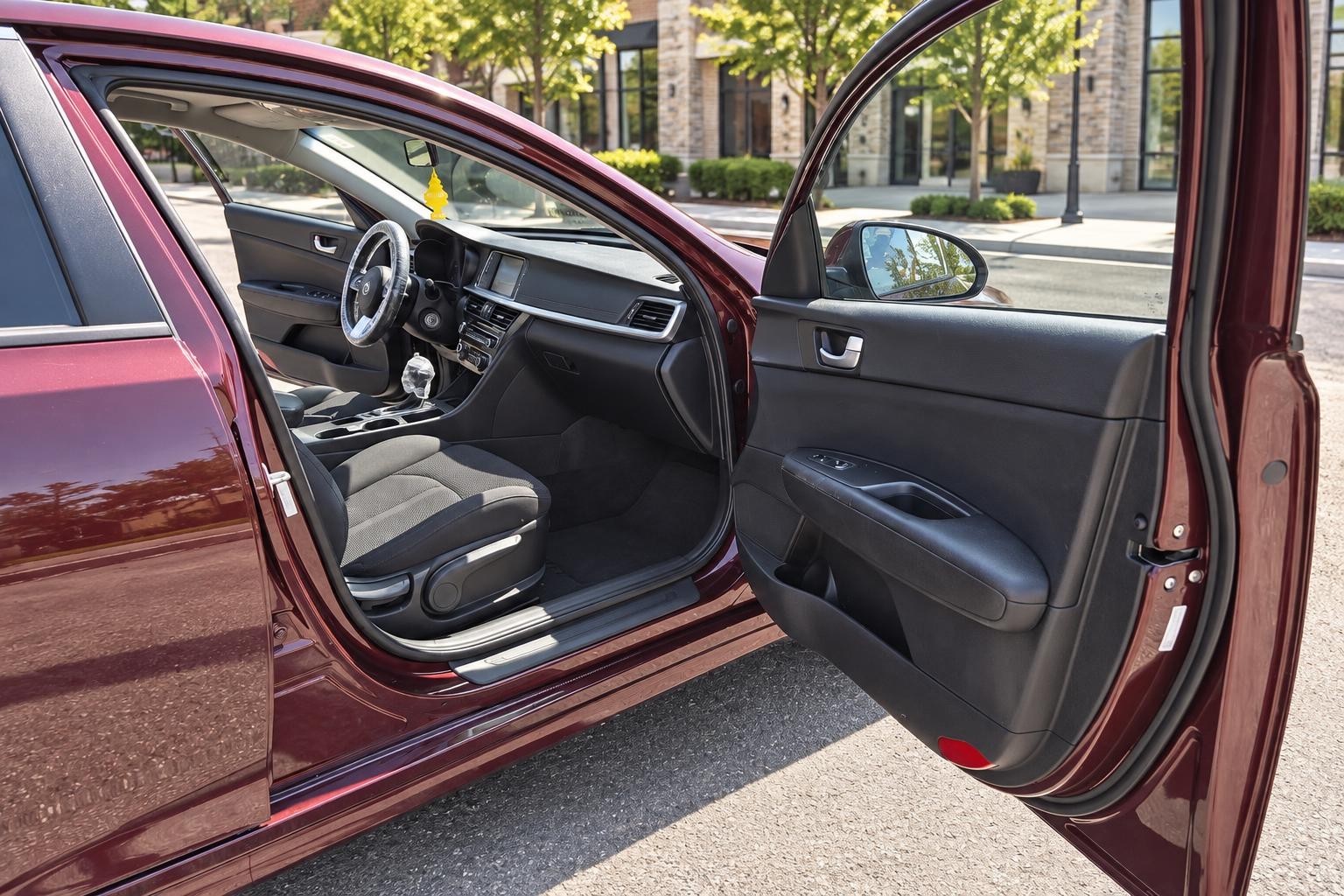Vehicle photo 10