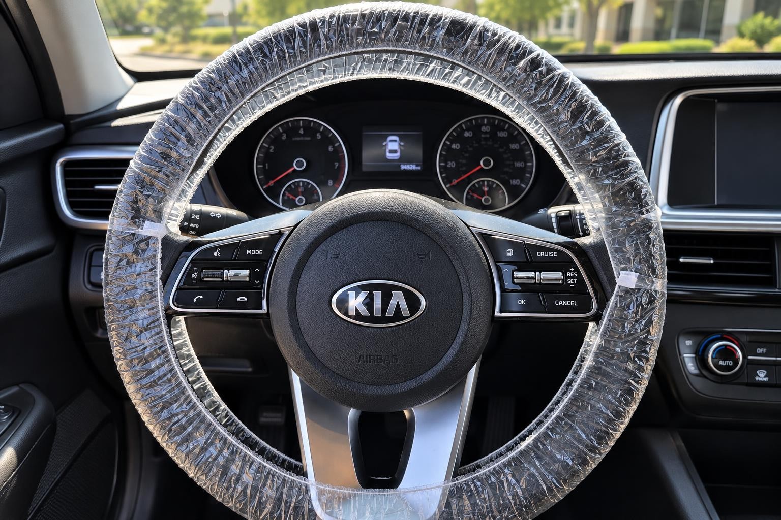 Vehicle photo 14