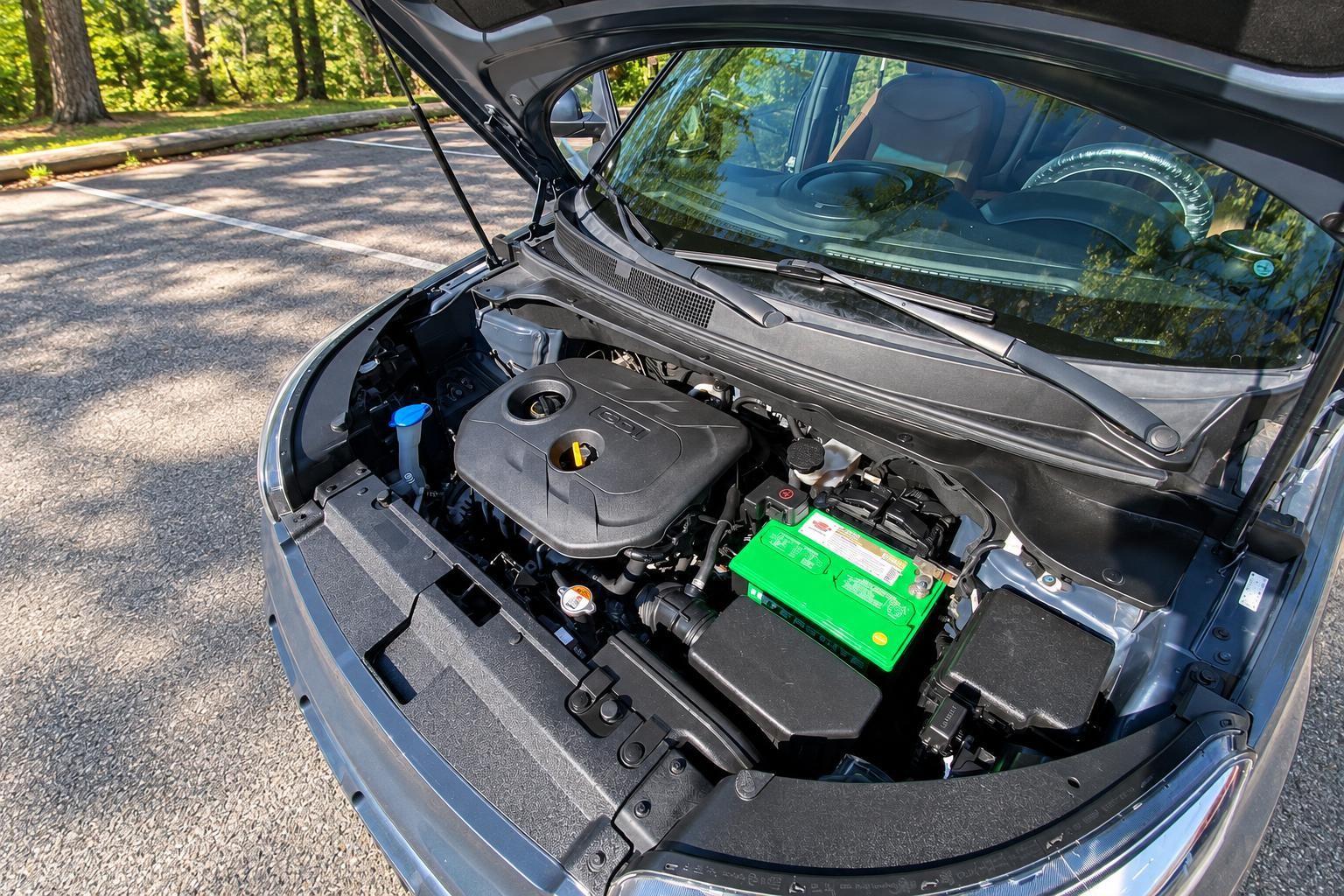 Vehicle photo 16