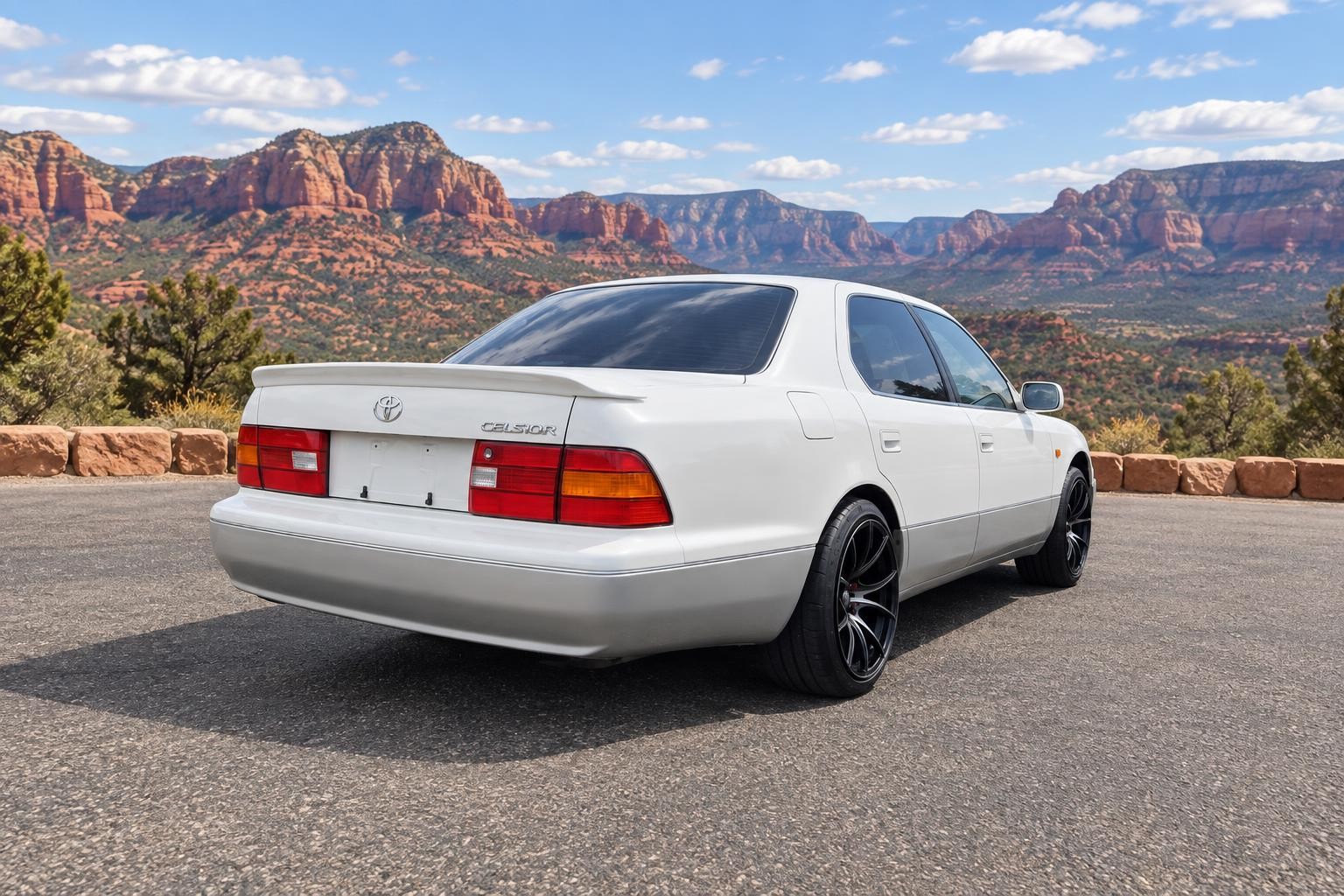 Vehicle photo 4